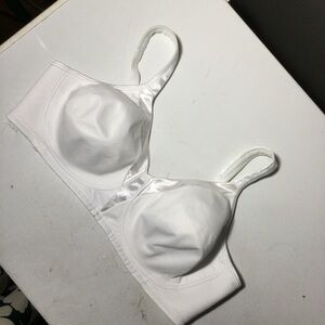 Playtex 18-Hour~44B Bra~4803~Wireless~Full Coverage